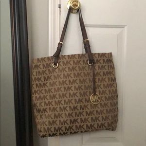 Michael Kors Tote